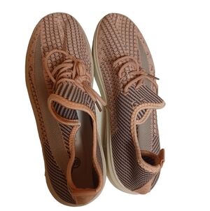 Pink Geometric slip on sneaker New no tag